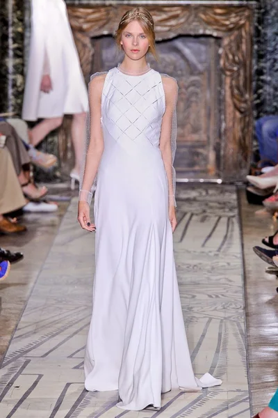 Look 23